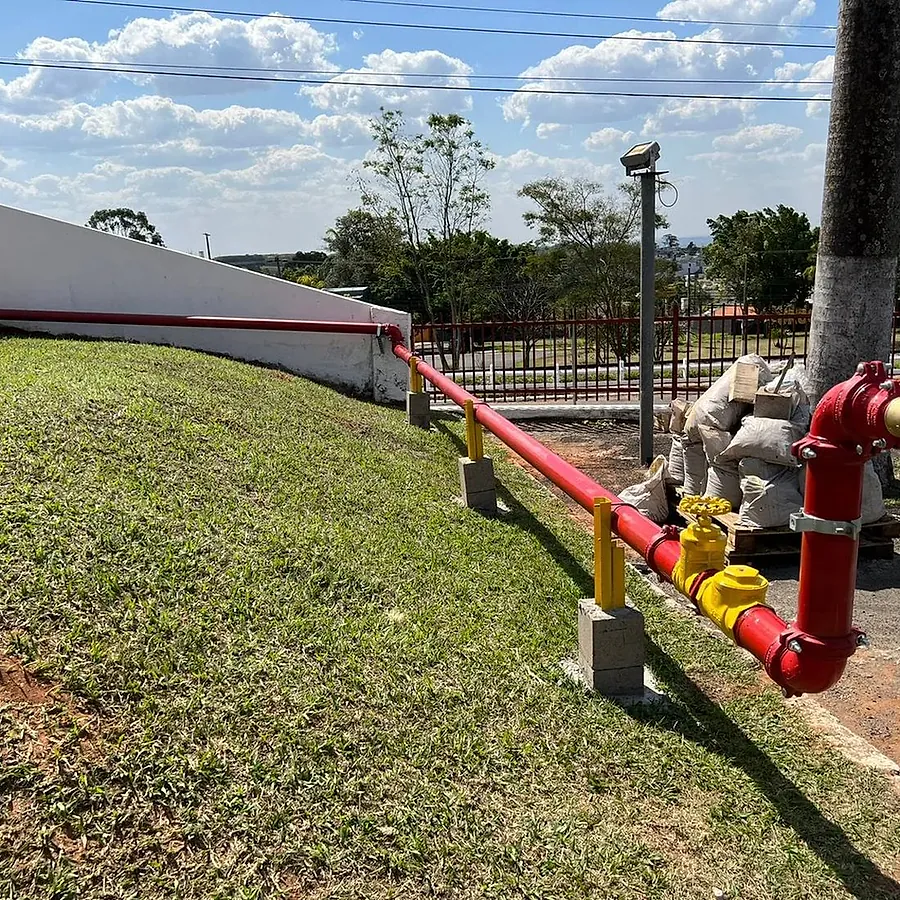 Hidrante externo alimentado pela rede